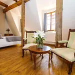 Hotel Dvur Pecinov