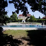 Hotel Dvur Pecinov 4*