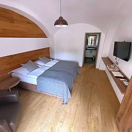 Dvur Pecinov 4* Benesov (Central Bohemian)