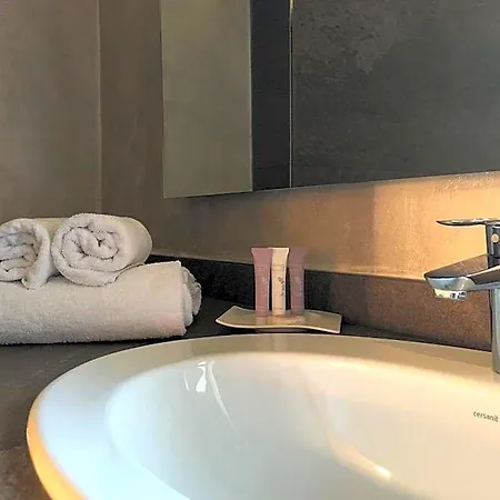 Hotel Dvur Pecinov 4*