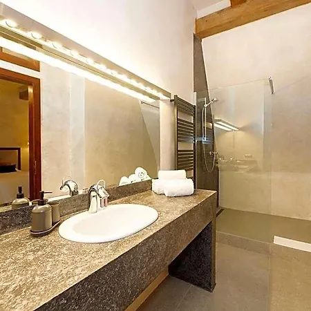 Dvur Pecinov 4* Benesov (Central Bohemian)